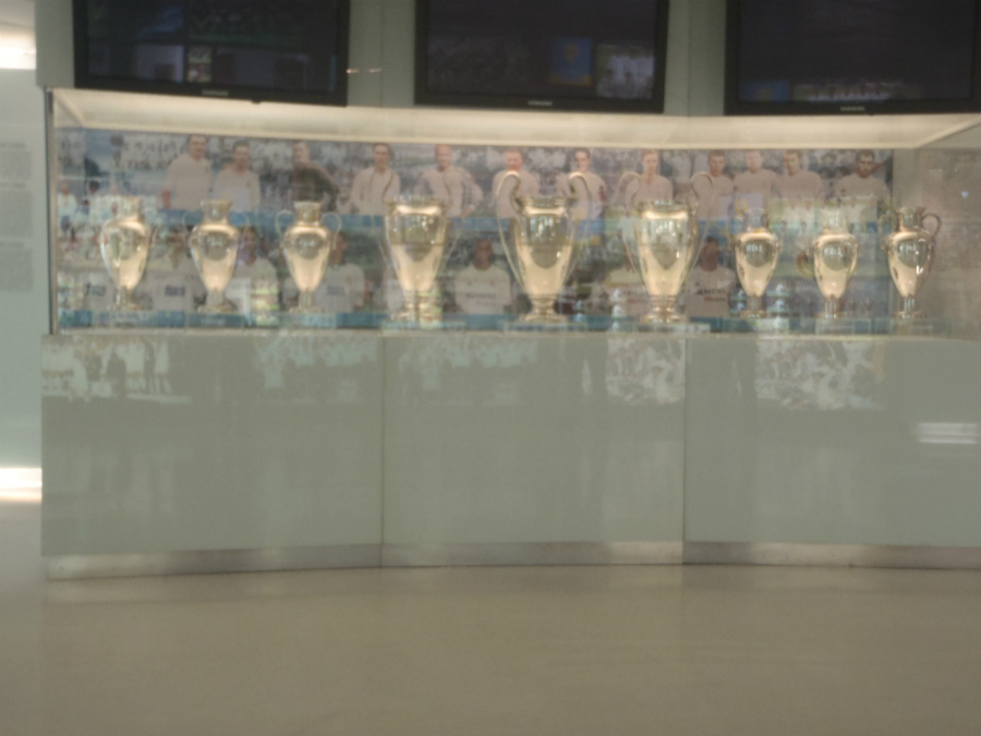 Estadio Santiago Bernabéu: sala de trofeos del Real Madrid