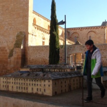 Santa María de Huerta: monasterio y maqueta.
