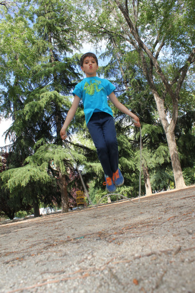 Saltar a la comba de forma individual: todo un reto para los niños