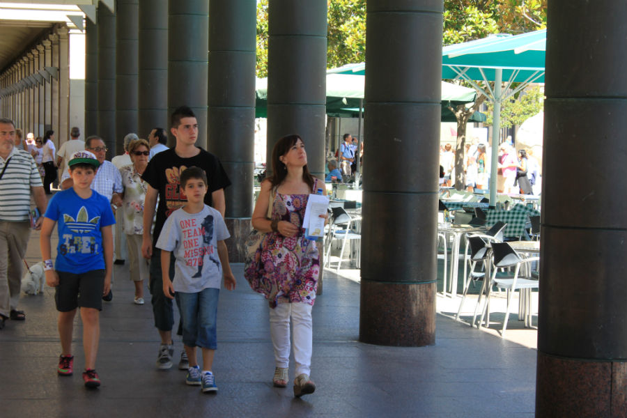 Paseamos con los niños por la Plaza del Pilar de Zaragoza