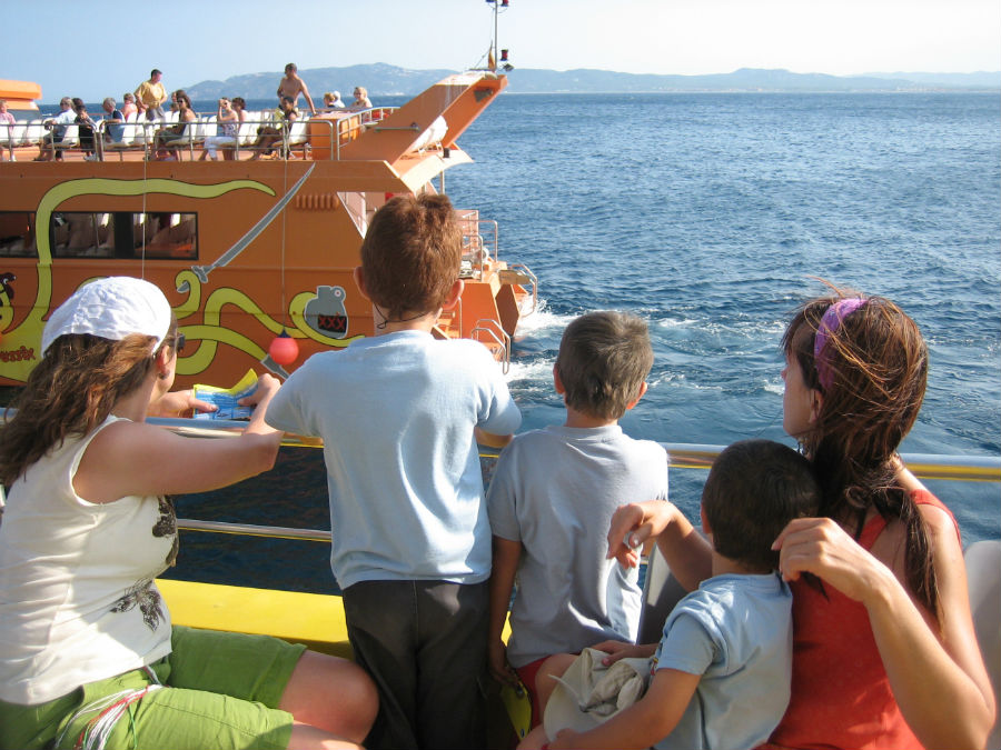 espalda Timor Oriental Dibuja una imagen 16 viajes turísticos en barco para disfrutar con peques - PlanesConHijos.com