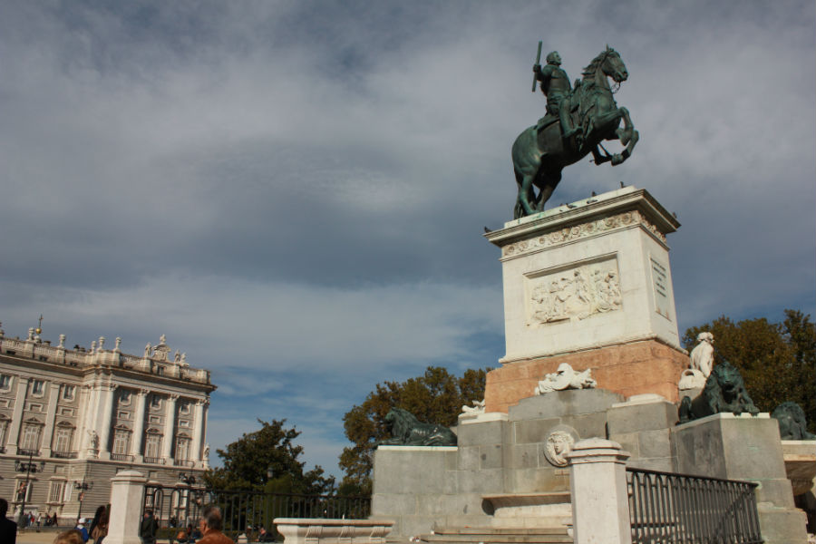 Estatua ecuestre de Felipe IV