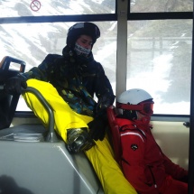 En formigal se pueden tomar clases particulares de esquí, para niños