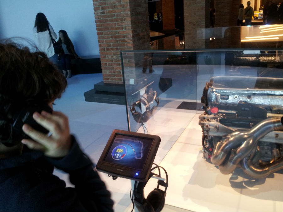 Fernando Alonso Collection es una muestra audiovisual e interactiva