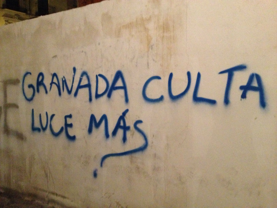 Graffiti de El Niño de las Pinturas en Granada