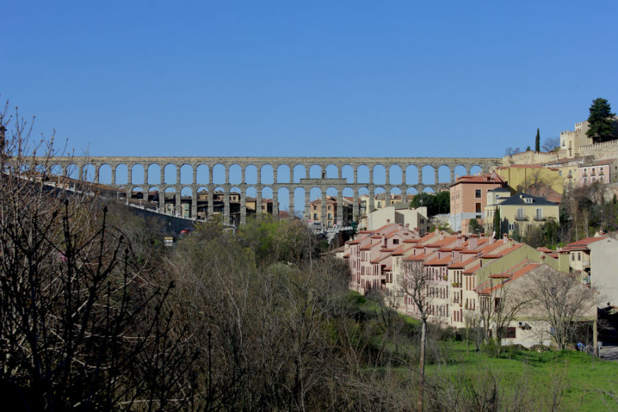 Vista de Segovia y su impresionante acueducto