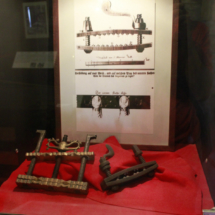 Instrumentos de tortura expuestos en el Museo de la Tortura de Santillana