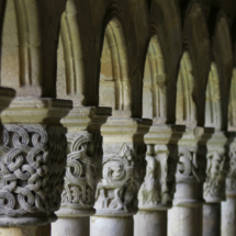Capiteles del claustro de la Colegiata de Santillana del Mar