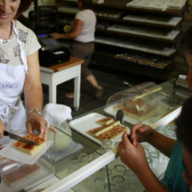 Casa Quevedo: las mejores quesadas y sobaos de Santillana