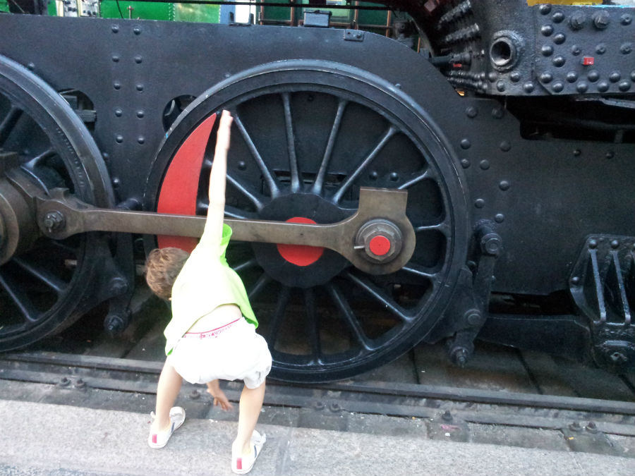 Los niños pueden 'interactuar' con los trenes en este museo