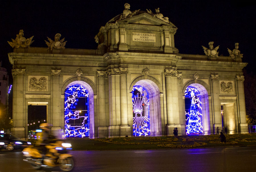Puerta de Alcalá en Navidad