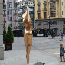 Estatua de Oviedo