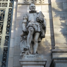 Estatua de Cervantes, Bibilioteca Nacional