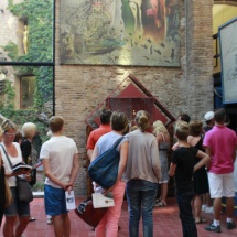 Museo Dalí Figueras: colas en el interior