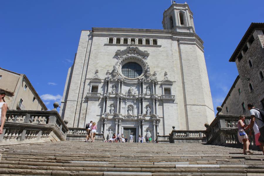 Puerta barroca de la catedral de Girona
