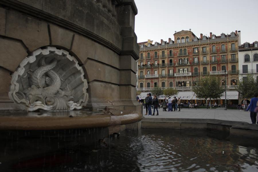 Fuente de la Plaza del Castillo de Pamplona