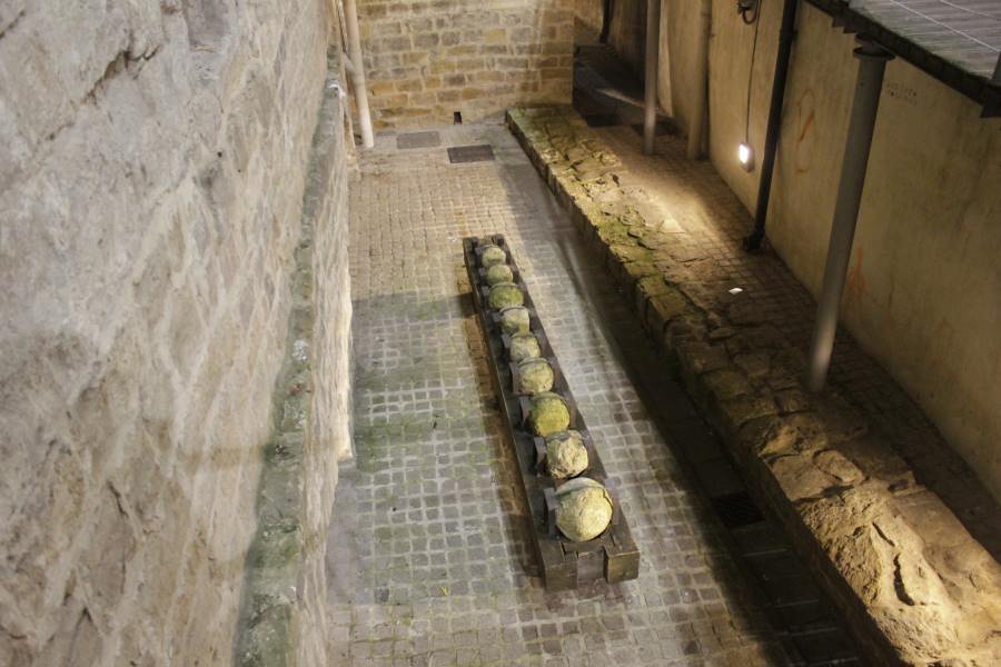 Restos de la muralla medieval de Pamplona