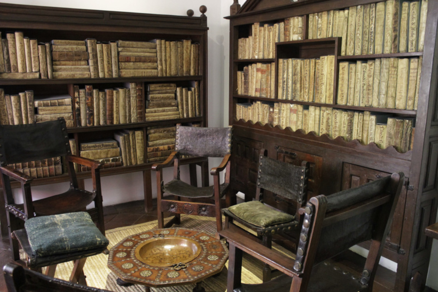 Biblioteca de la casa de un escritor famoso del Siglo de Oro