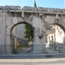Puerta de Augusto de Nîmes