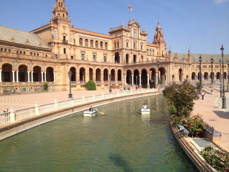 Plaza de España de Sevilla: barcas, torres y la Guerra de las Galaxias