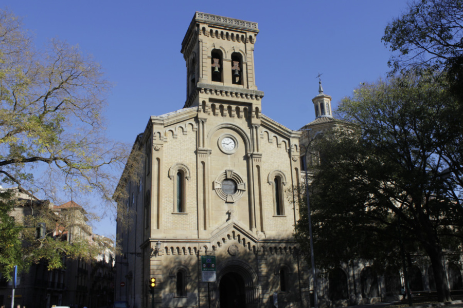 ¿Hay alguna iglesia dedicada a San Fermín en Pamplona?