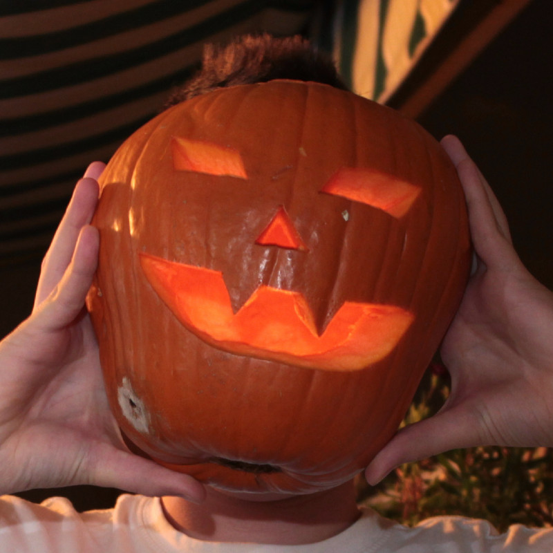 Cómo decorar una calabaza de Halloween, en vídeo