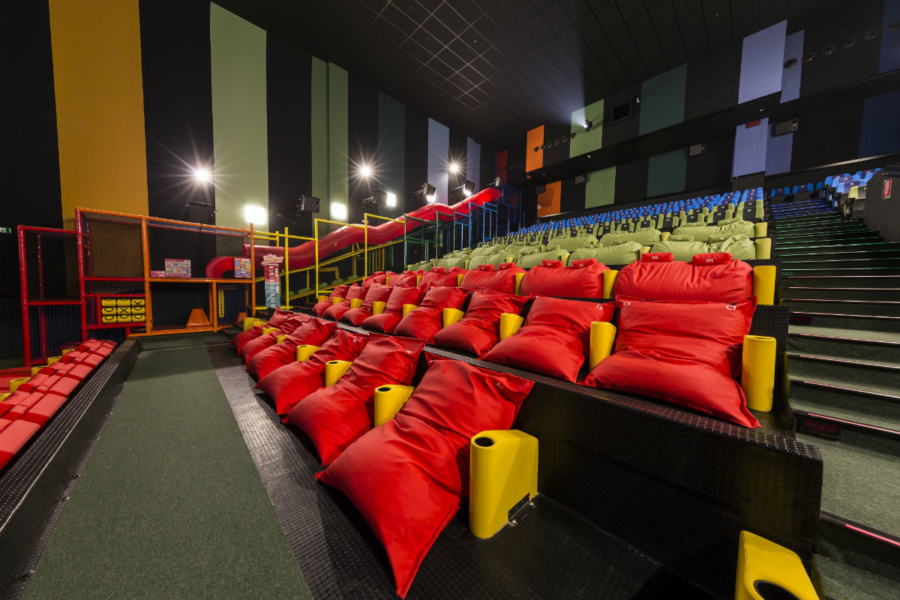 Sala de cine especial para niños pequeños