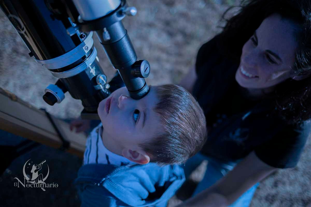 Actividad de astronomía para familias en 'El Noctunario'