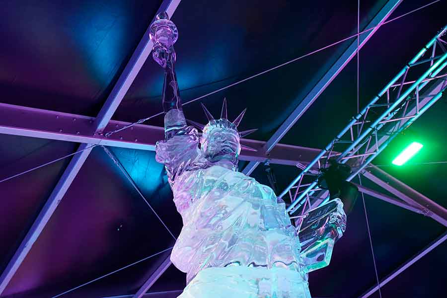 La estatua de la Libertad se ha quedado de hielo...